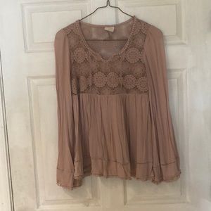 Knox Rose flowy lace top